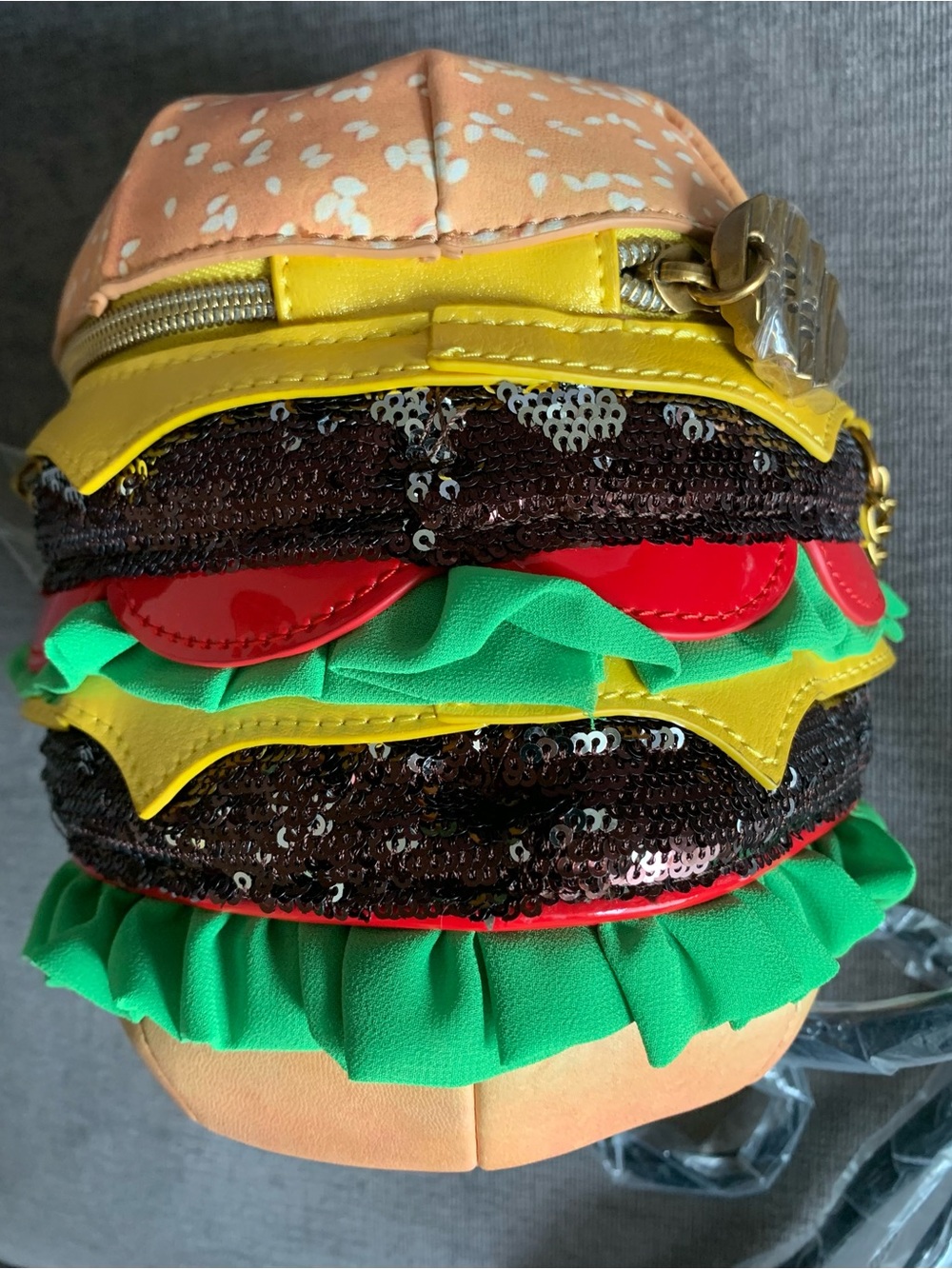 Betsey Johnson Kitsch Nice Buns cheeseburger hamburger Crossbody bag purse NWOT - Picture 5 of 13